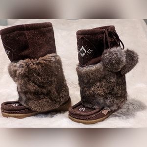 Size 7.5 Moccasin boots